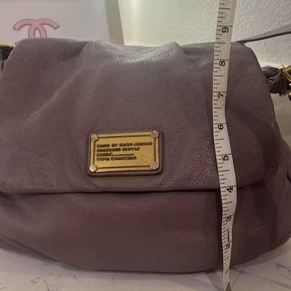 Marc by Marc Jacobs lilac satchel/crossbody leather bag.  EUC - Picture 8 of 13
